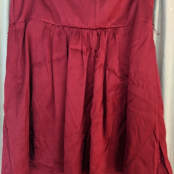 Red Silk Strapless Top from Banana Republic - Picture 2 of 3